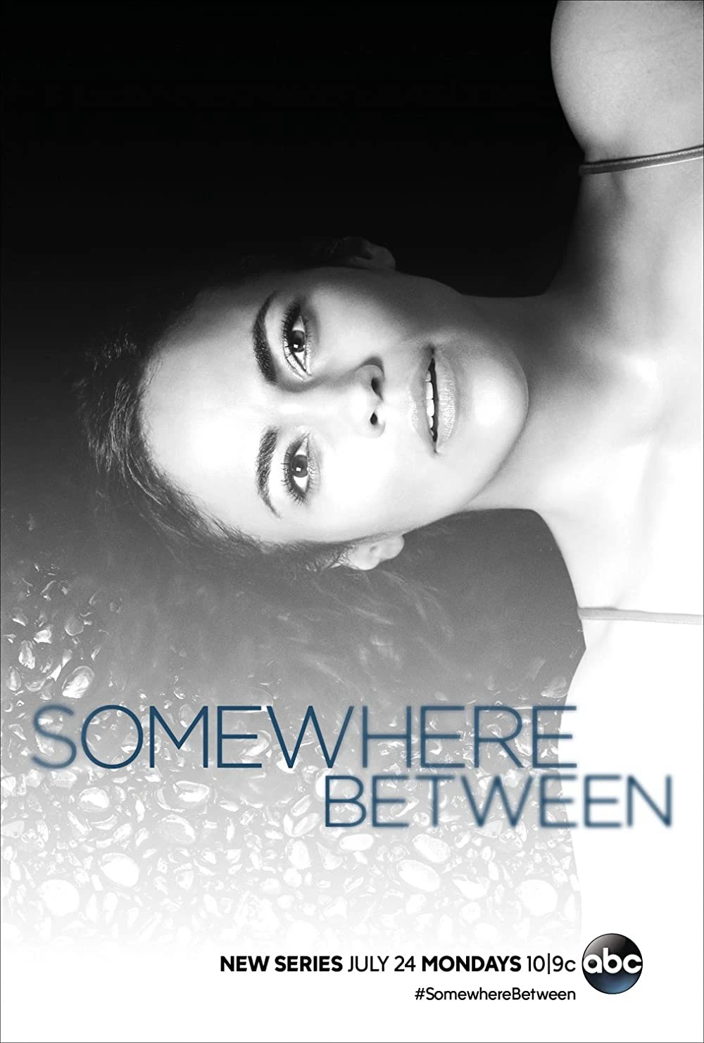 Phim Quay ngược thời gian - Somewhere Between (2017)